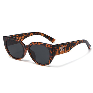 Gafas de sol tipo ojo de gato, lentes degradadas con montura completa, protección UV400, protección solar a la moda para mujer, protección solar para adultos - Product Image 2