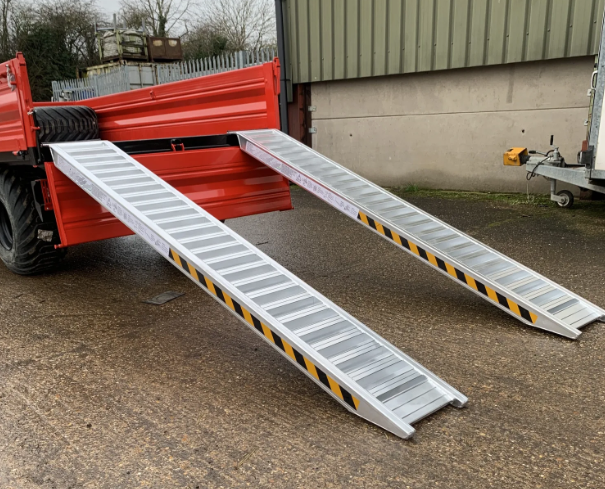 Aluminum Loading Ramp Forklift Loading Ramp 3m 3T Ramp Can Be ...