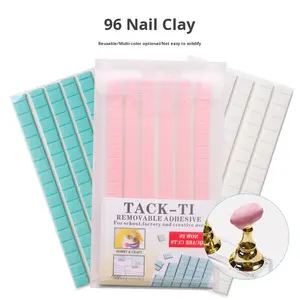 96 Pièces Carrées de Pointes d'Ongles pour la Pratique, Outils Sans Trace, Fixation Universelle Réutilisable, Argile Polymère pour Nail Art, Adhésif Amovible, Plastiline - Product Image 1
