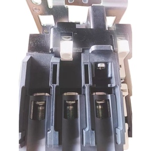 Contactor de CA de tres polos TeSys Serie D LC1D40M7C 40A 50Hz Megnic 2NO 2NC con contacto auxiliar para montaje en carril DIN industrial - Product Image 5