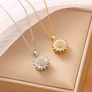 <span class=keywords><strong>Collar</strong></span> de Acero Inoxidable con Colgante <span class=keywords><strong>Giratorio</strong></span> de <span class=keywords><strong>Girasol</strong></span> de Circonita Cúbica al por Mayor, <span class=keywords><strong>Collar</strong></span> con Colgante <span class=keywords><strong>Giratorio</strong></span> de <span class=keywords><strong>Girasol</strong></span> Antiestrés - Product Image 1