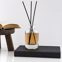 Vente en gros de flacons diffuseurs en verre à fond épais de 50 ml, 100 ml, 150 ml, flacon d'arôme plat transparent, impression personnalisée pour l'huile de diffuseur