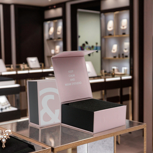 Fonmoo Thanh Lịch Chất Lượng Cao Trang Sức Đặt Số Lượng Lớn Bán Tùy Chỉnh Valentine Từ Ribbon Hộp Giấy Cứng Miếng Bọt Biển Lót Dập Nổi - Product Image 1