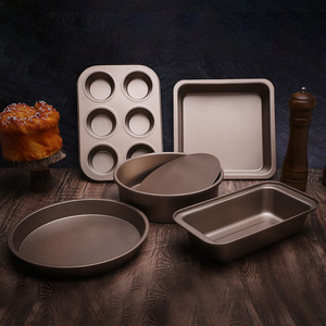 Juego de Repostería Multifuncional de 5 Piezas, Moldes para Pastel de Acero al Carbono Antiadherentes Negros con Molde Desmontable para el Hogar - Product Image 1