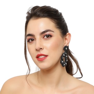 Pendientes de diseño de cuentas de semillas de ganchillo de alta calidad del fabricante al por mayor joyería hecha a mano de tendencia de moda para regalos de fiesta - Product Image 5