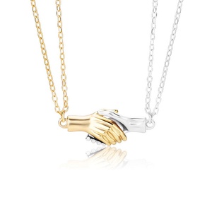 Collier <span class=keywords><strong>de</strong></span> <span class=keywords><strong>couple</strong></span> unique avec pendentif aimanté en forme <span class=keywords><strong>de</strong></span> paume, <span class=keywords><strong>pour</strong></span> femmes et hommes, avec chaînes en forme <span class=keywords><strong>de</strong></span> mains entrelacées, cadeaux <span class=keywords><strong>pour</strong></span> amoureux, Saint-Valentin - Product Image 6
