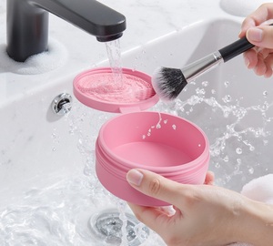 Pinceau de nettoyage pour fard à paupières en silicone, outil de nettoyage pour enlever le commutateur de couleur - Product Image 2