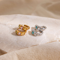 Boucles d'oreilles Huggie en acier inoxydable plaqué or 18 carats, étanches et inaltérables, avec zircone colorée, pour usage quotidien, vente en gros