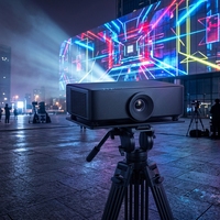 Projecteur laser DLP extérieur FLYIN 10000 ANSI Lumen 4K 3D avec mise au point motorisée WUXGA, haut-parleurs 3D, garantie de 3 ans