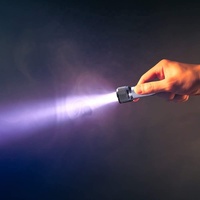 Senter LED Mini Portabel Super Terang dari Aluminium Alloy dengan Gantungan Kunci