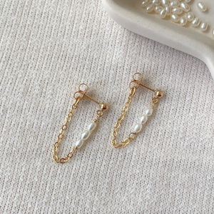 Delicati Orecchini Pendenti a Cerchio con Catena <span class=keywords><strong>e</strong></span> Perle Naturali Placcati in Oro 18K, Regalo per <span class=keywords><strong>Damigelle</strong></span> - Product Image 1