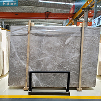 Dalles de marbre gris Carrara naturel en gros, grandes dalles modernes polies pour sols, comptoirs de cuisine, salles de bain, villas et escaliers