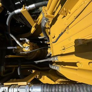รถขุด CAT 329D2L สีเหลือง มือสอง อุปกรณ์หนัก เครื่องจักรก่อสร้าง - Product Image 2
