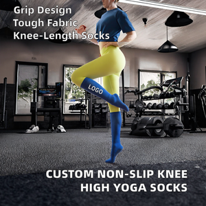 Chaussettes de yoga <span class=keywords><strong>et</strong></span> de Pilates mi-mollet personnalisées en gros pour femmes, antidérapantes, hautes jusqu'au genou, pour l'exercice, la danse, le sport, avec revers personnalisé pour le printemps - Product Image 2