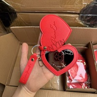 Zonyin Cadeau Saint-Valentin Miroir de Maquillage en Forme de Cœur Porte-Clés en Cuir PU Verre HD Miroirs de Voyage de Poche Personnalisés pour Femmes Filles