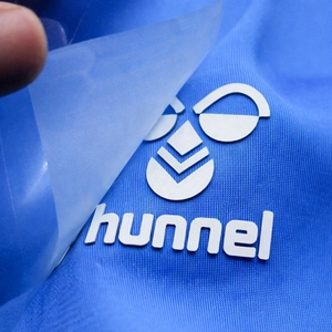 Etiqueta de Transferencia Térmica de Silicona de Goma 3D con Logotipo en Relieve Personalizado, Etiqueta de Transferencia Térmica en Rollo de Serigrafía Cuadrada - Product Image 6
