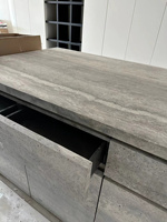 Panneaux muraux de salle de bain modernes en travertin argenté océanique unique, carreaux de sol, îlot de cuisine, comptoir en travertin argenté