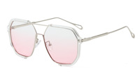 Lunettes de soleil monobloc tendance pour femme, protection UV400, effet amincissant, grande monture, logo personnalisé, minimum 1 pièce pour la lecture