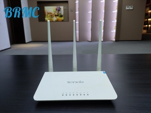 F3 300mbps 2.4GHz 5dBi Wifi <strong>Router</strong> with English Software Package 3 Antennas 4 Ports Wireless Home Used <strong>Router</strong> - Product Image 2