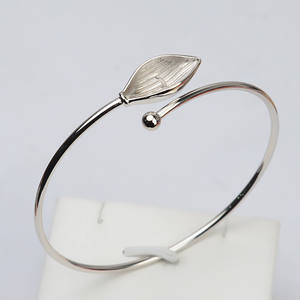 Han DIY Handmade S925 <b>Silver</b> Leaf Hollow Elastic <b>Bracelet</b> Ring Women's 6-7 <b>Pearl</b> Hollow Support Accessories Fashionable 505 - Product Image 1