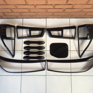 Accesorios Exteriores Premium para Automóviles en Oferta, Kits de Carrocería Completos en Negro para Suzuki Swift - Product Image 4