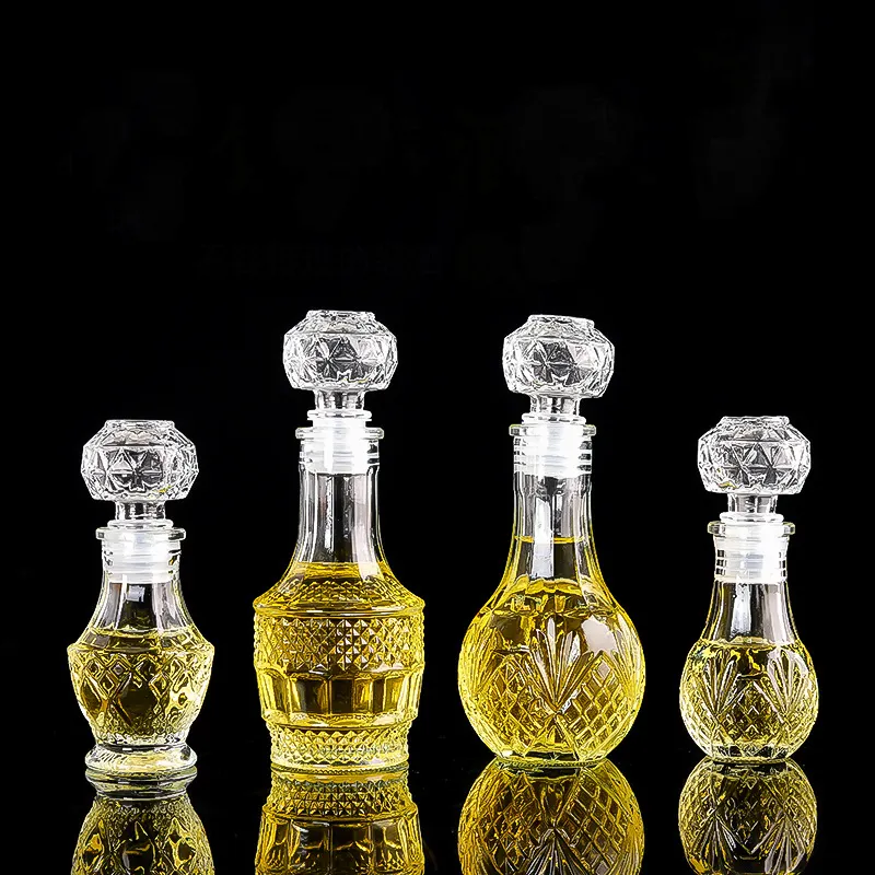 Commercio all'ingrosso 50ml 100 ml di lusso Mini vuoto bottiglia di vino in vetro di colonia whisky Decanter per alcol liquore bomboniere