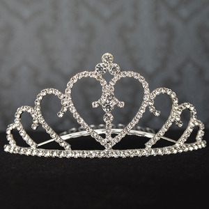 Tiara per Bambine con Cristalli Luccicanti, Corona Dorata Regolabile con Pettine e Fermaglio per Capelli - Product Image 1