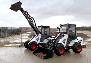 Minicargadora compacta de ruedas múltiple CL50 de EE. UU. Con motor Kohler EPA 4 - Product Image 5