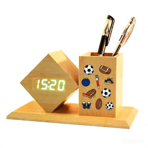 Cadeau Souvenir Personnalisé avec Logo, Décoration Moderne pour Club de <span class=keywords><strong>Football</strong></span>, Porte-Stylo en Bois, Horloge Numérique LED, Réveil - Product Image 6