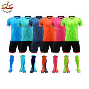 Maßgeschneiderte Sublimations-Kinder-Fußballuniform Fußballtrikots Übergroße Mesh-Fußballtrikots Nylon-Fußballbekleidung - Product Image 1