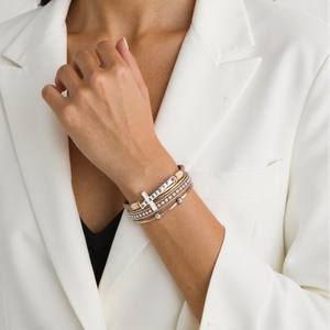 Bracelets en cuir PU de luxe bohème avec fermoir magnétique, croix chrétienne, multicouches, ornés de cristaux et de strass - Product Image 3