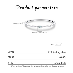 Anillos de Dedo Apilables Finos de Plata de Ley S925 con Baño de Rodio, Corte Marquesa Clásico Minimalista y Moissanita Engastada con Puntas - Product Image 4