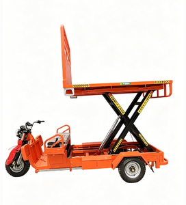 Triciclo con Plataforma Elevadora Hidráulica Naranja, Camión Eléctrico de Carga de 3 Ruedas para el Manejo de Materiales de Construcción - Product Image 1