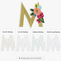 Patchs brodés personnalisés à motif floral, lettre M dorée, applique brodée pour vêtements et sacs, vente en gros d'usine OEM
