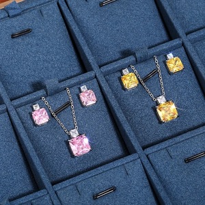 Set di collana e orecchini con bottiglia di profumo per donna, design a fiore di ghiaccio, elegante regalo di gioielleria alla moda - Product Image 5