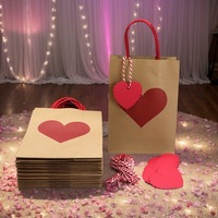 Sacs cadeaux en papier pour la Saint-Valentin et Noël, pochettes d'emballage décorées de cœurs pour les fournitures de fête