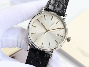 Montres de luxe étanches pour un usage professionnel et décontracté avec cadran argenté - Product Image 4