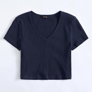 Camiseta con cuello en V para mujer de color sólido, ajustada, acanalada, de punto, teñido liso, características comprimidas para mujer - Product Image 1