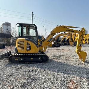 Excavadora de cadenas Komatsu PC40 usada con pocas horas de operación y garantía de dos años para paisajismo de alta calidad. - Product Image 2