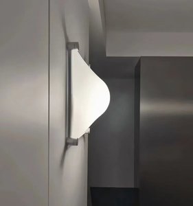 Lampada da Parete LED Vintage Italiana a Goccia in Acrilico e Ferro, Stile Minimalista Francese, Lampada da Soffitto per Camera da Letto Bolla - Product Image 3
