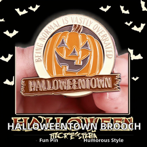 Halloweentown divertente spilla con testa di zucca che è normale è ampiamente sopravvalutata per il regalo in lega per feste per gli amici - Product Image 3