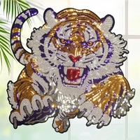 Patchs en sequins brillants exquis en forme de tête de tigre pour sweats à capuche, logo universitaire pour les jours de match, appliques personnalisées en sequins tête de tigre