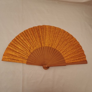 23cm en bois pliant à la main <span class=keywords><strong>Fan</strong></span> <span class=keywords><strong>Club</strong></span> Dance Party en stock Bling Iron Wood Fabric pour la promotion de bijoux - Product Image 3