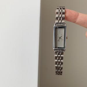 Montre pour femme Live Hot High Sense Fashion, argentée, rectangulaire, polyvalente - Product Image 4