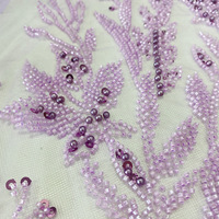 LS138 Tissu de luxe en dentelle perlée Paillettes scintillantes Filet doré Motif de plantes Broderie Tulle Tissus de dentelle pour robe de mariée