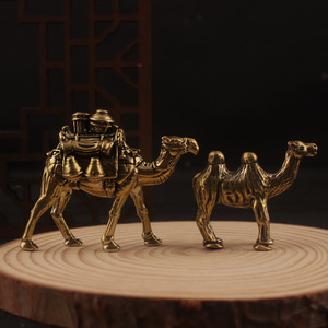 Figura de Camello Viajero del Desierto, Adorno de Mesa de Latón, Decoración para el Hogar con Forma de Animal - Product Image 1
