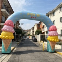 Arche publicitaire géante gonflable personnalisée en forme de cornet de glace pour boutique de desserts/festival d'été/exposition de carnaval
