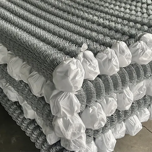 Clôture en treillis galvanisé et recouvert de PVC, facilement tissable, pour sécurité extérieure, avec portail et caractéristiques d'intimité, cadre en <span class=keywords><strong>bois</strong></span> et plastique - Product Image 4