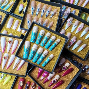 Uñas postizas acrílicas personalizadas hechas a mano <span class=keywords><strong>2022</strong></span>, uñas artificiales <span class=keywords><strong>de</strong></span> cobertura completa con caja <span class=keywords><strong>de</strong></span> embalaje para uso en los dedos - Product Image 5