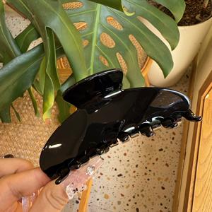 Pinzas de Pelo Grandes de Acetato de Color Sólido al por Mayor, Pinzas de Pelo Acrílicas con Brillo en Negro y Naranja, para Cabello Grueso - Product Image 5